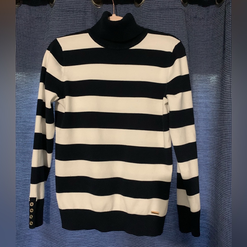 Tommy turtle neck sweater M